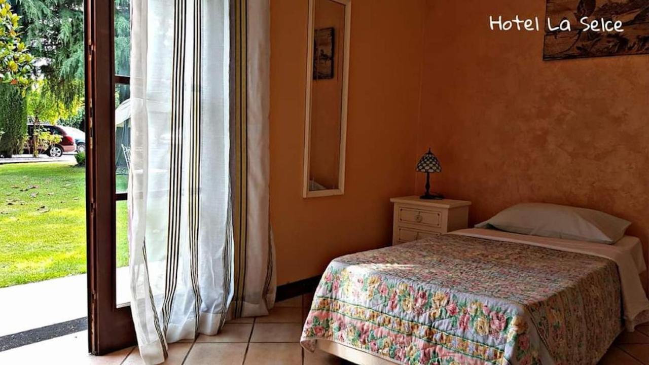 Hotel La Selce مونسيليسي المظهر الخارجي الصورة
