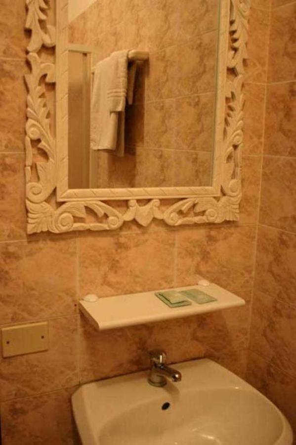 Hotel La Selce مونسيليسي المظهر الخارجي الصورة